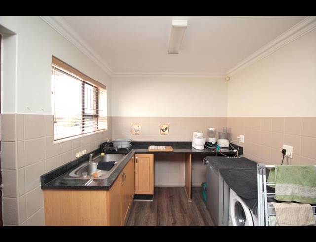 3 BEDROOM HOUSE FOR SALE IN FRAAIUITSIG